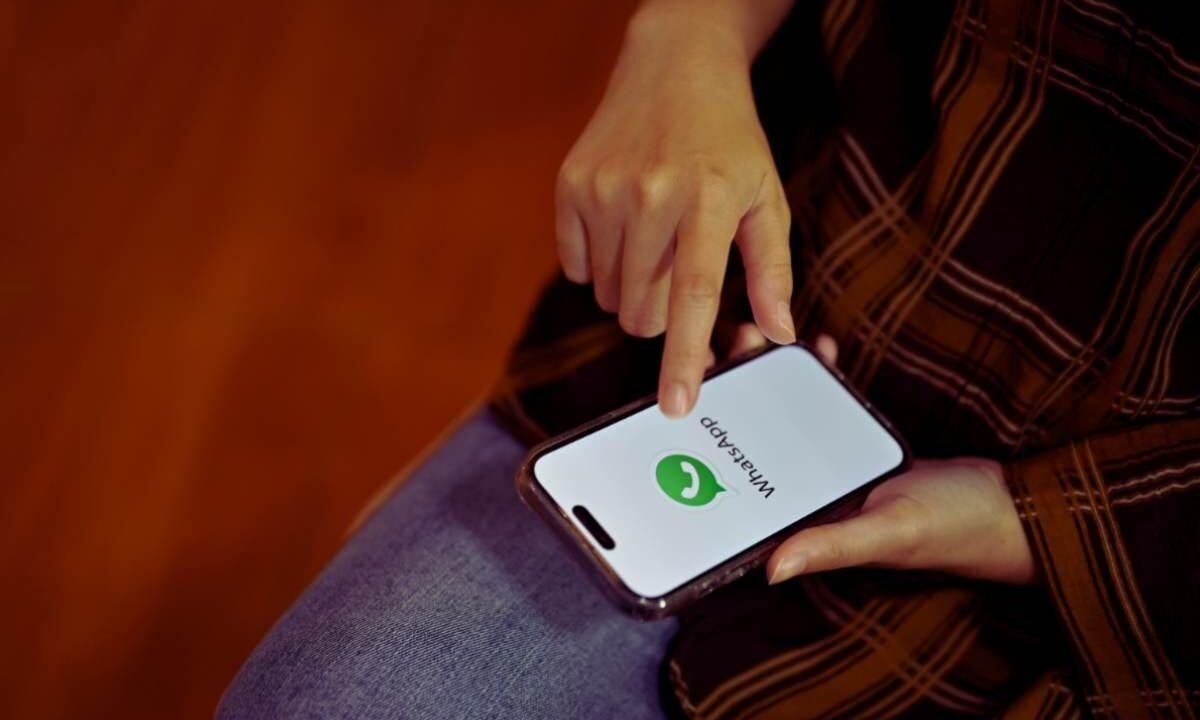 WhatsApp si evolve, funzionalità premium in arrivo